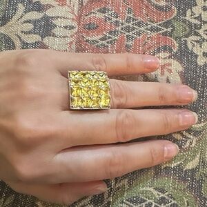Elegant Silver and Yellow Citrine crystal Ring